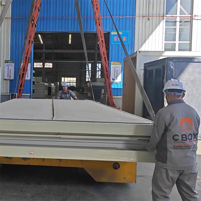 ក្រុមហ៊ុនខេ - ប្រអប់